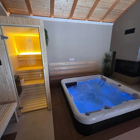 Emma - Luksuzna Kuca S Bazenom Wellness & Ražanac